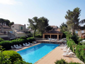 Apartment Les Pins by Interhome